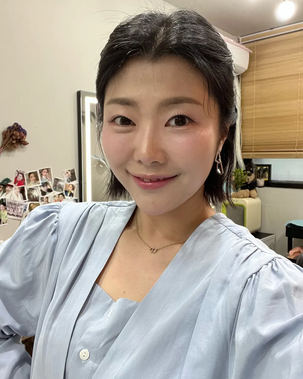 밝은 톤의 데일리 메이크업